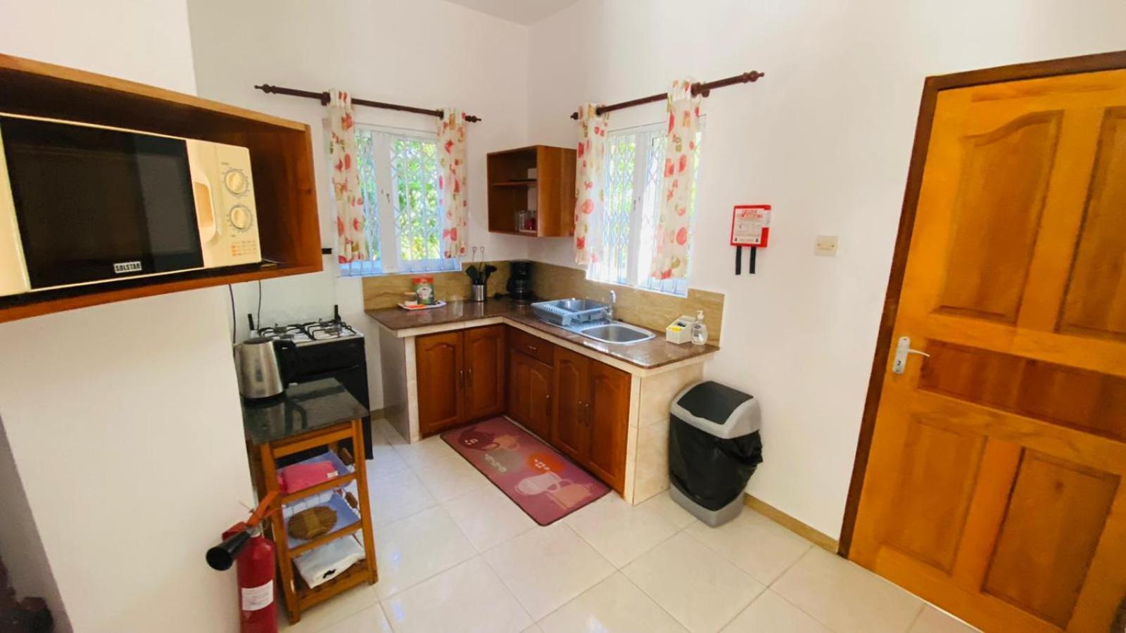 Josies Cottage Beau Vallon  Luaran gambar